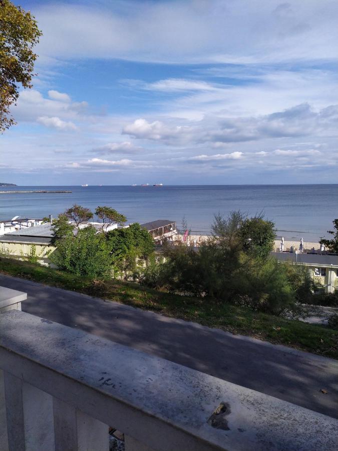 Apartament Bogoslovovi Varna Exteriör bild