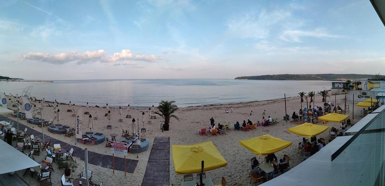 Apartament Bogoslovovi Varna Exteriör bild