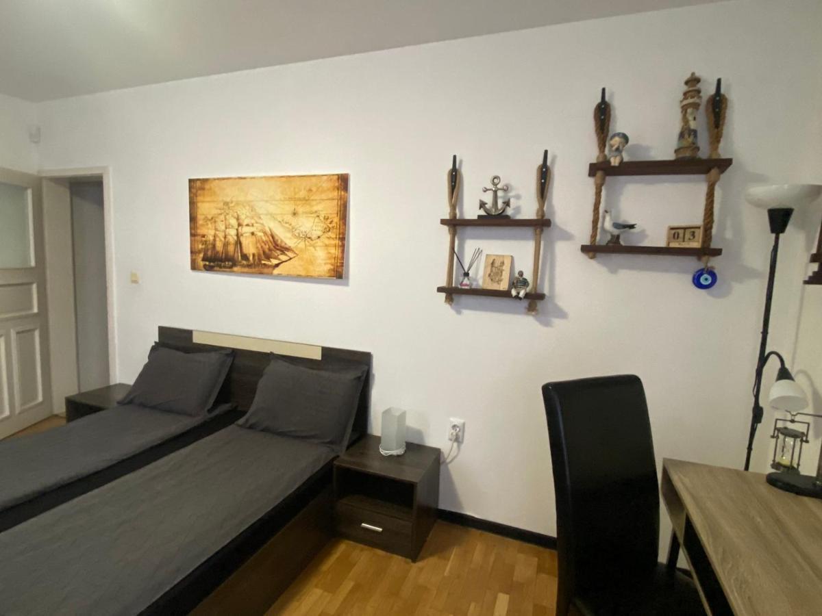 Apartament Bogoslovovi Varna Exteriör bild